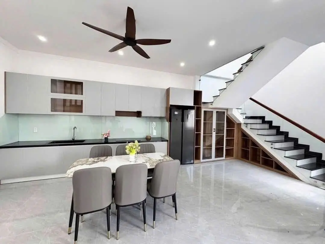 Biệt thự mini Xây mới Ngay Biên Hòa. Ngang 8m dài 12m vị trí trung tâm