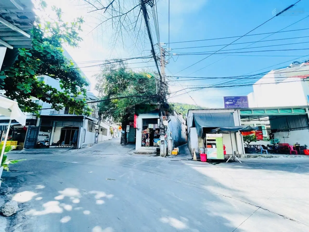 Bán nhà mới Ngô Đến Nha Trang, cách biển chỉ 1km, cách đường 2/4 chỉ 400m. Đường 2 oto né nhau