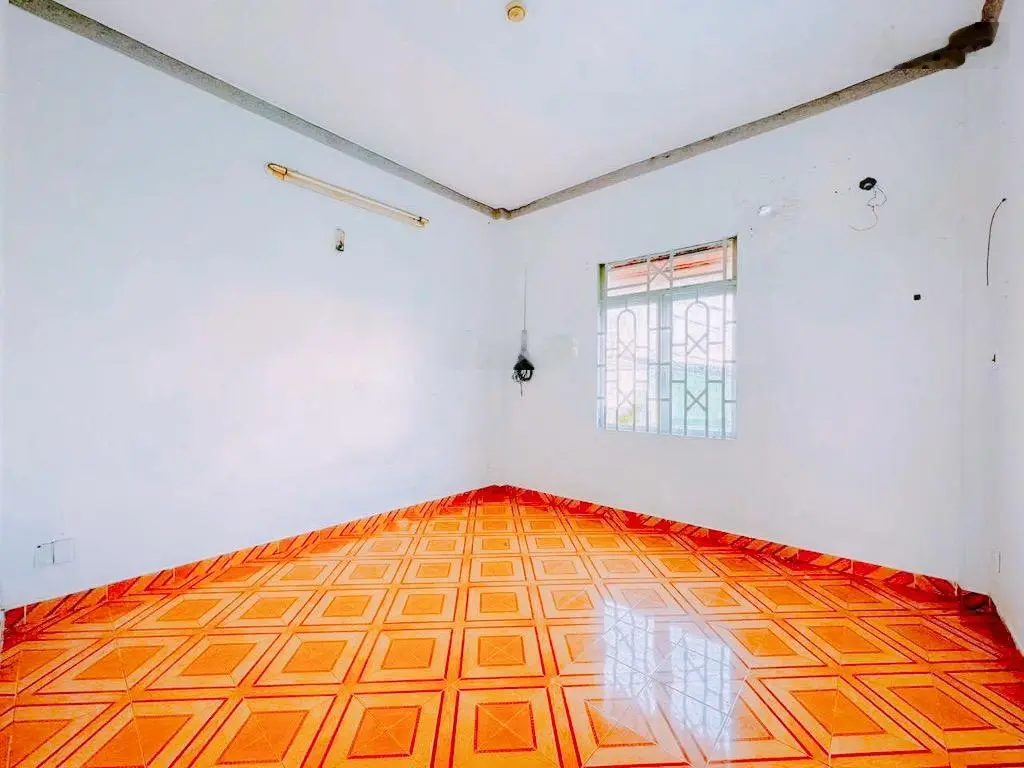 Nhà 2 tầng hẻm oto trung tâm Quận 7 - cách Phú Mỹ Hưng 300m