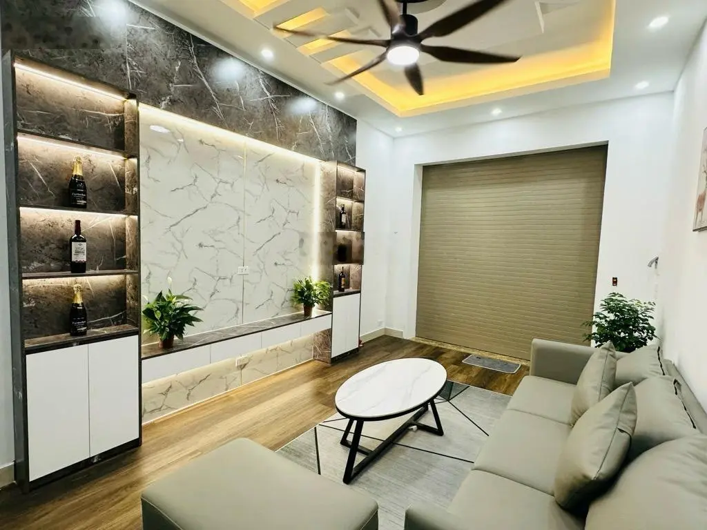Đẹp trai nhất Minh Khai bạn thân time city. 30m2, 5 tầng. Chào 5.1 tỷ. Ảnh thật nói k với tin ảo.