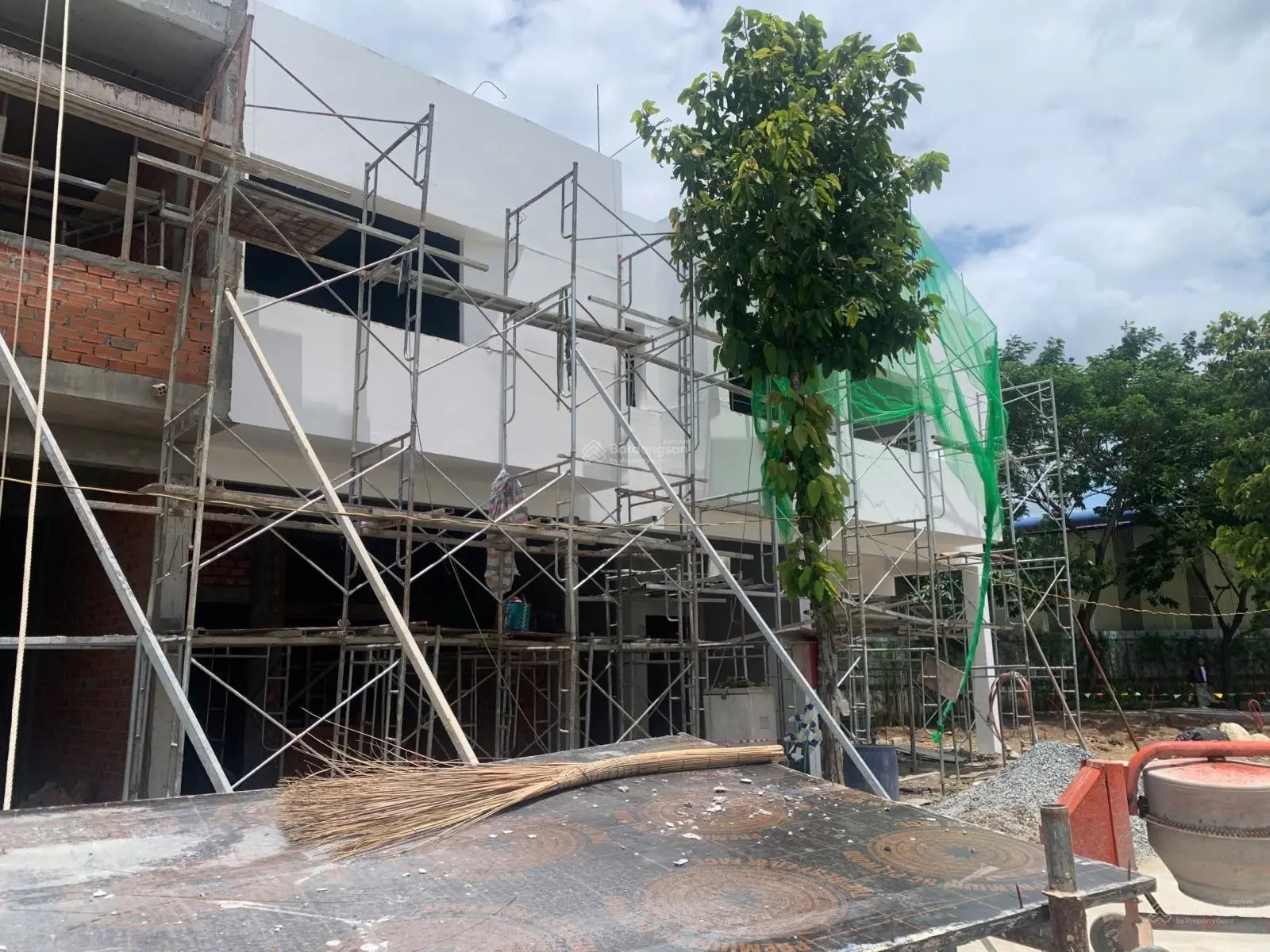 Bán nhà phố liền kề sổ hồng riêng rẻ hơn chung cư chủ cần 990tr(30%) có thể sở hữu được ngay