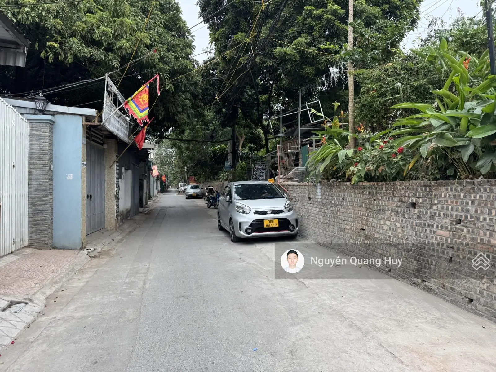 Cực hiếm, bán nhà 3 tầng, DT 40m2 tại phường Ngọc Thụy, lô góc 3 mặt thoáng, đường ô tô