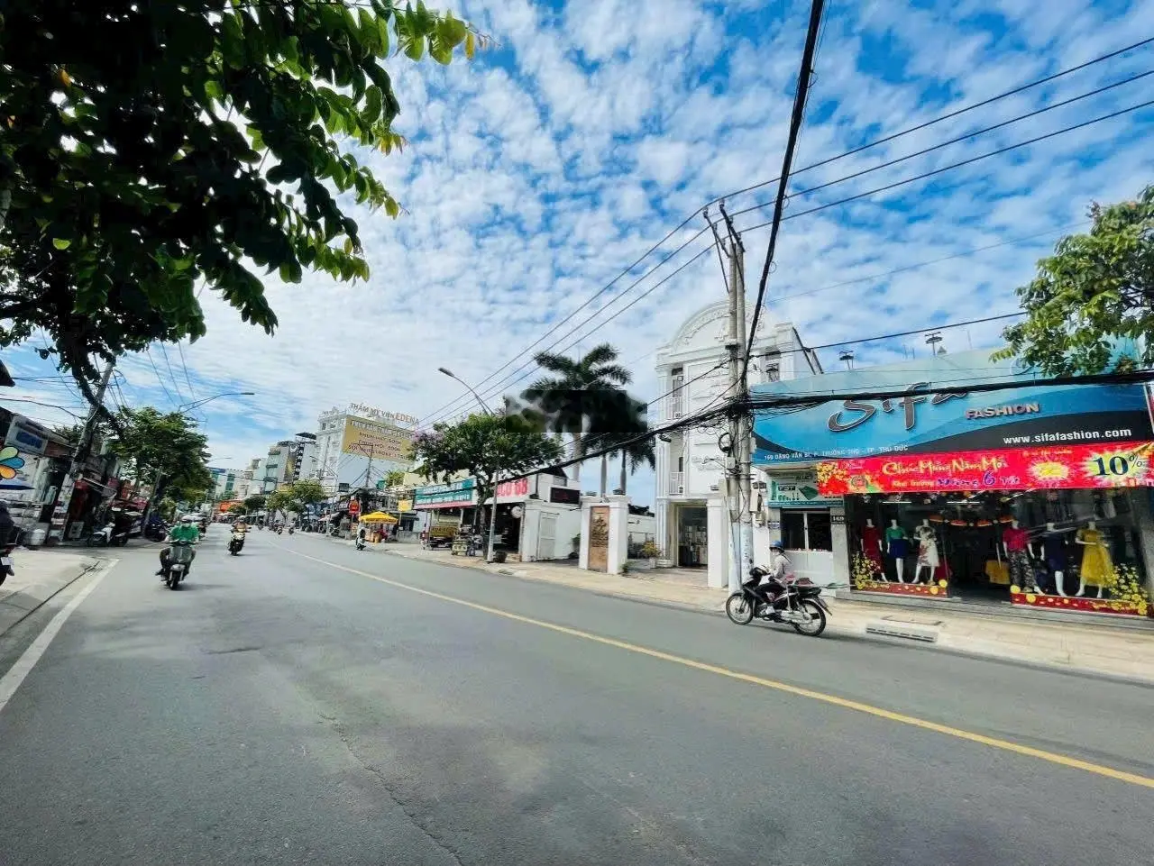 Bán gấp toà nhà 6 tầng mặt tiền Đặng Văn Bi, đang cho thuê 600 triệu/ 1 tháng