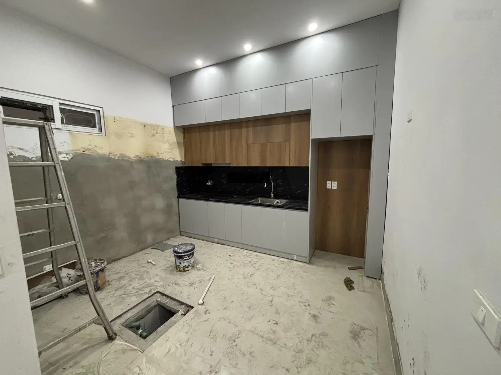 Nhà vũ tông phan ô tô đỗ cửa - lô góc chói sáng 52m2 x 5 tầng x 8.85 tỷ