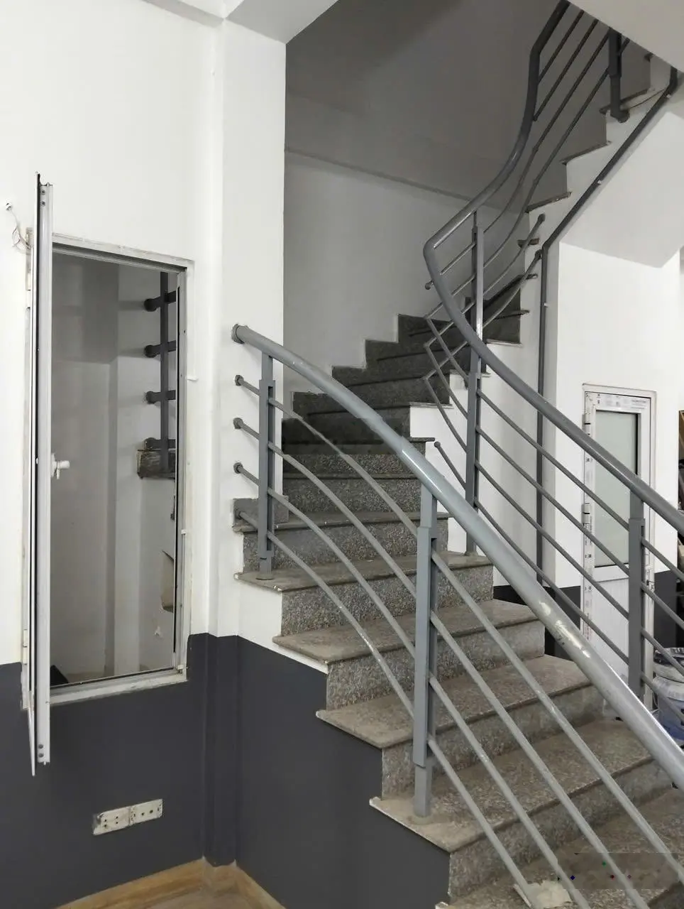 Bán căn hộ DV Tân Triều, 7 tầng, 10 phòng KK. Giá 8.2 tỷ