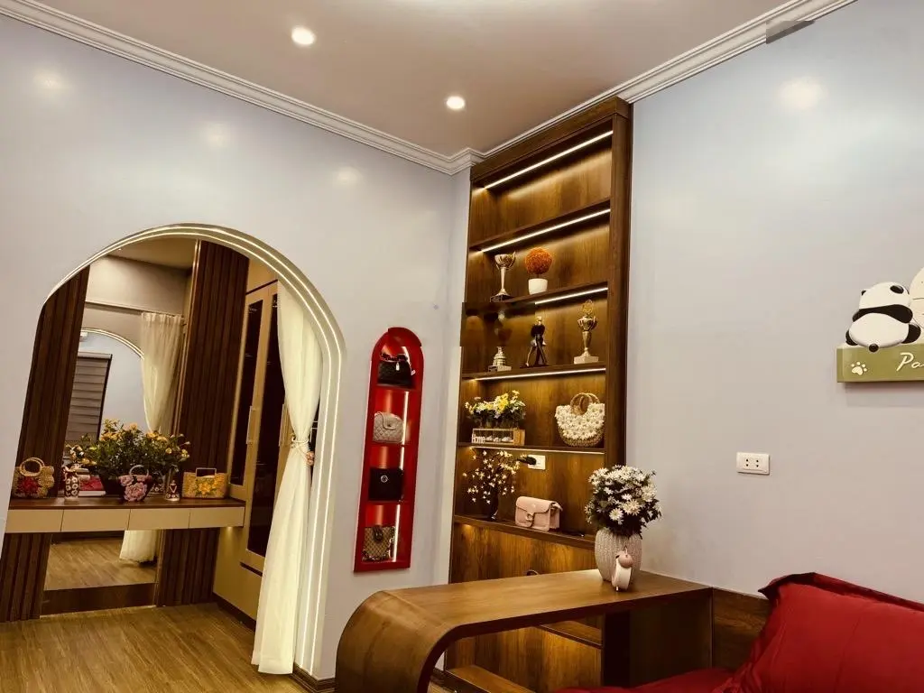 Nhà Đền Lừ - lô góc 2 thoáng - xây 40m2 4 tầng cực đẹp - kinh doanh, oto vào nhà - giá 7,8 tỷ