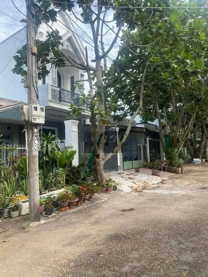 NỀN ĐẸP 2 MẶT TIỀN TRƯỚC SAU ĐƯỜNG SỐ 8 KHU THIÊN PHÚ PHƯỜNG 4 TP.VL