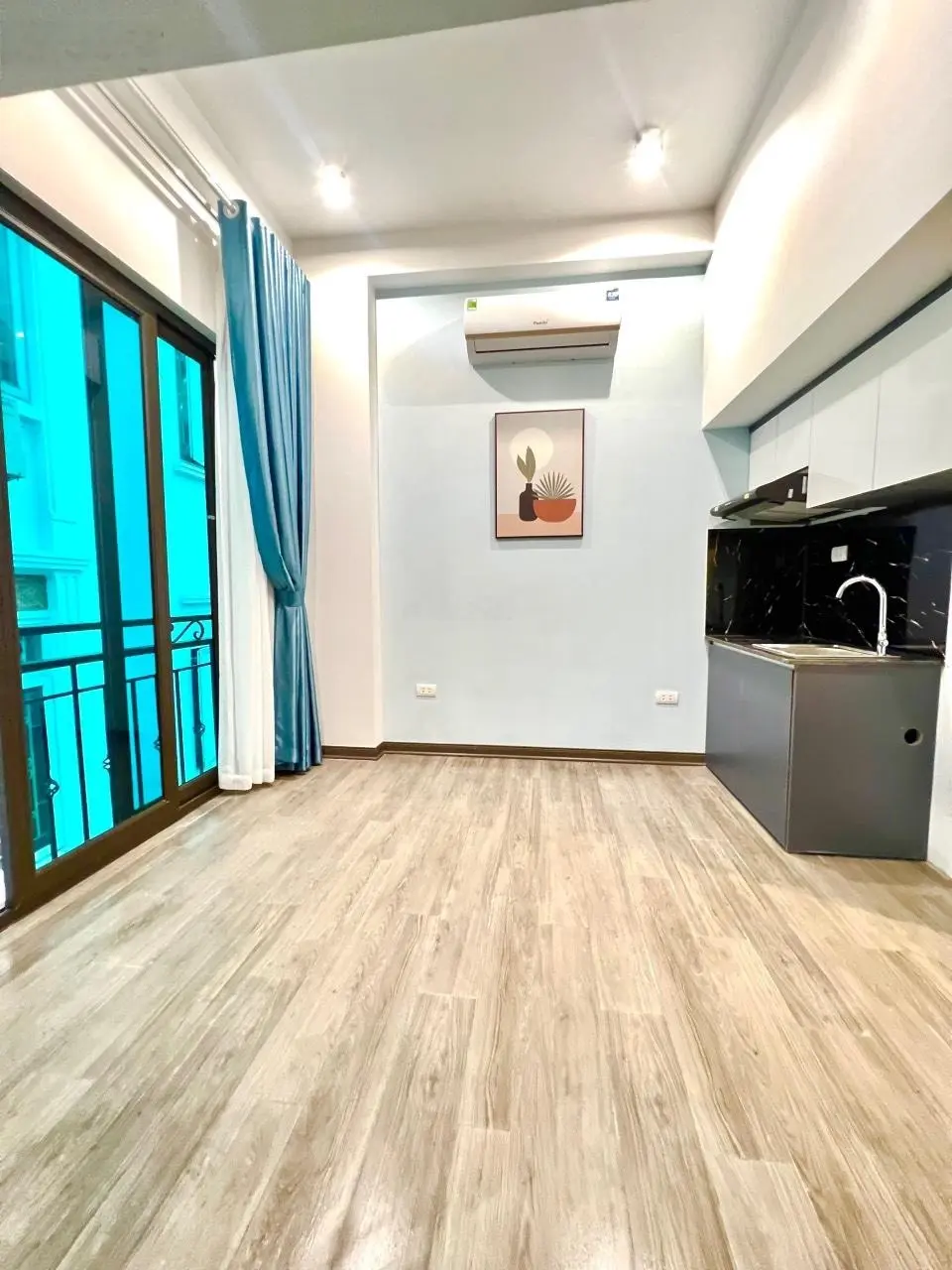 Giá rẻ! CCMN Yên Hòa xây mới, 55m2 x 6T x 14p KK, lô góc, TM xịn, có PCCC, DT đỉnh 900tr/năm