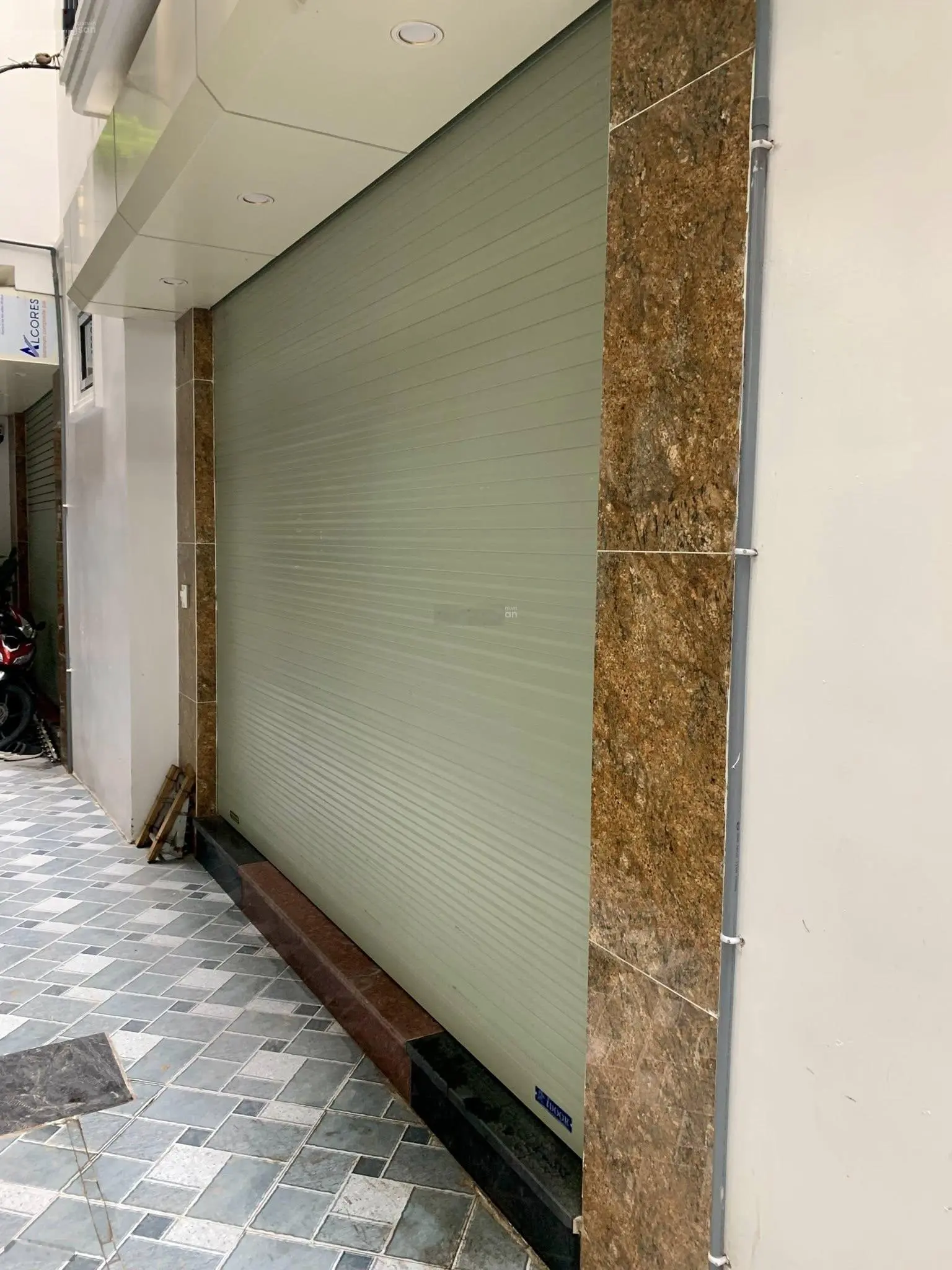 Cực hiếm nhà phố Bùi Xương Trạch. ngõ nông, thông thoáng, 46m2 5 tầng 3 ngủ, nhỉnh 7 tỷ về ở ngay.