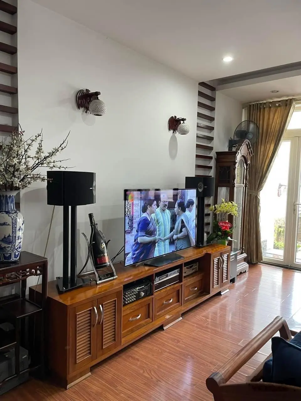 Khu sân bay 4,5 x 20m 1 hầm 5 tầng - ô chờ thang máy (không lộ giới)