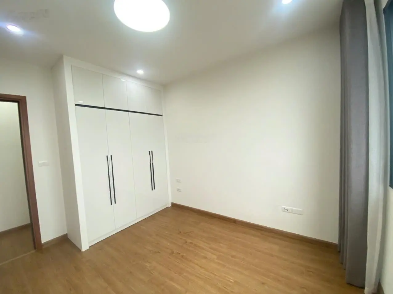 Bán nhanh căn hộ 104m2 - 2wc dự án Iris Garden - 30 Trần Hữu Dực - Mỹ Đình