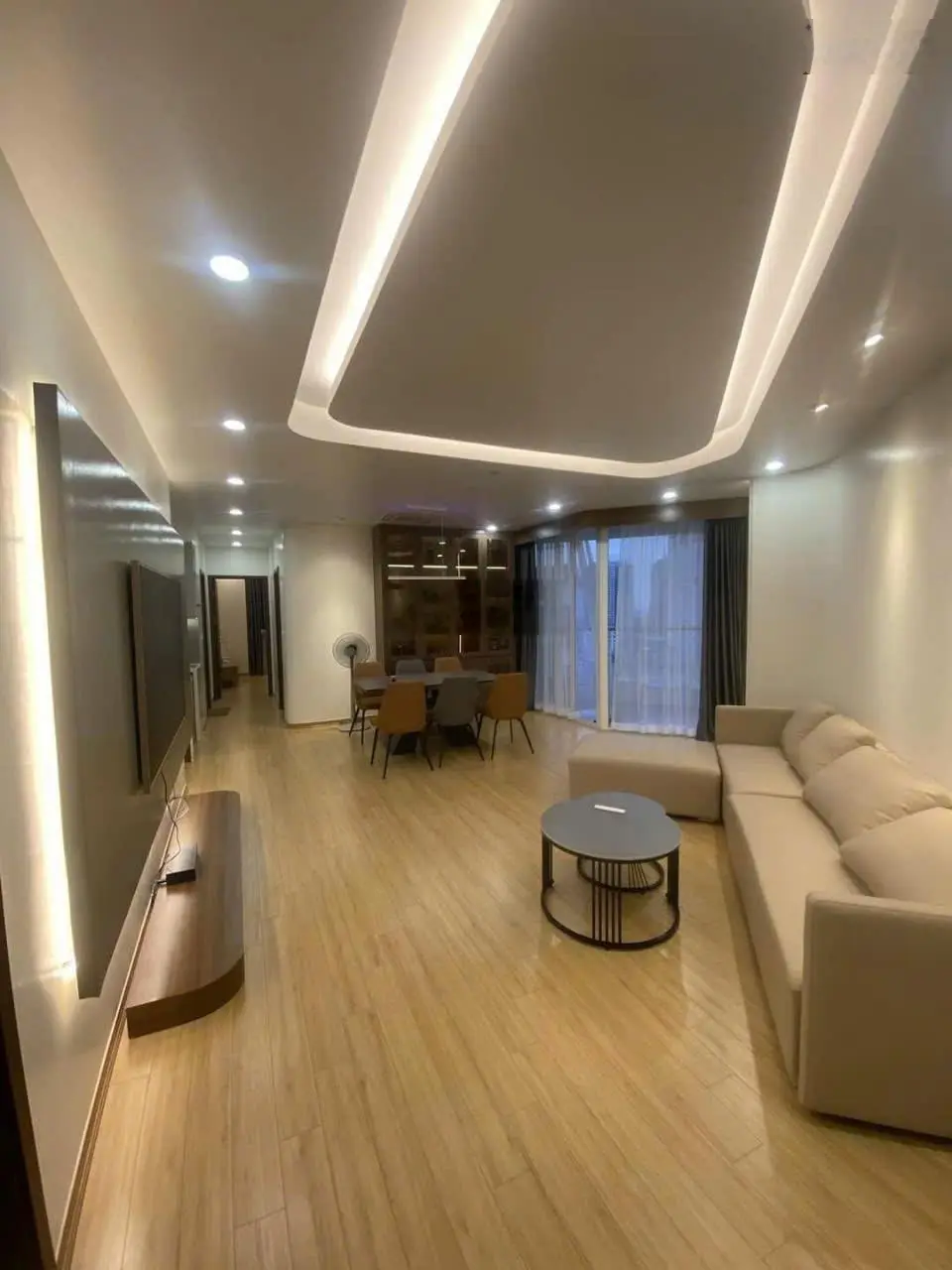tôi cần bán căn hộ nhanh Green Park Dương Đình Nghệ- 104m2- 3 ngủ 2 wc- Ban công Đông Nam- bán 6 tỉ
