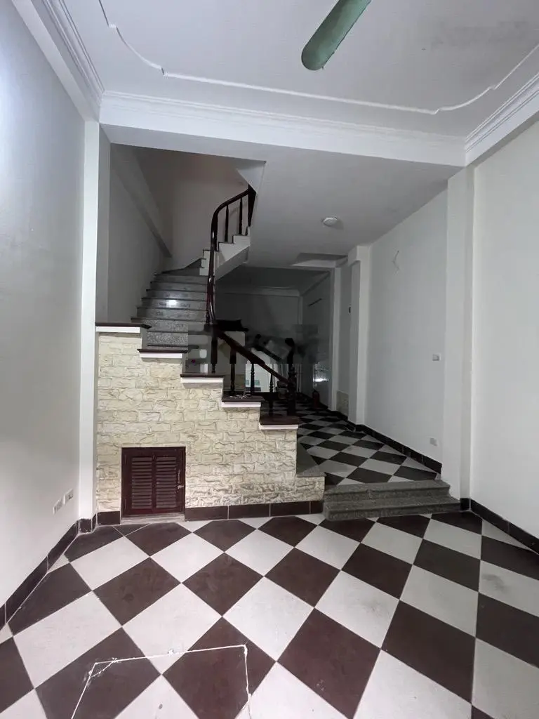 Bán nhà riêng, dân xây, 46m2, ngõ rộng thoáng, gần phố, nhiều tiện ích Tân Mai