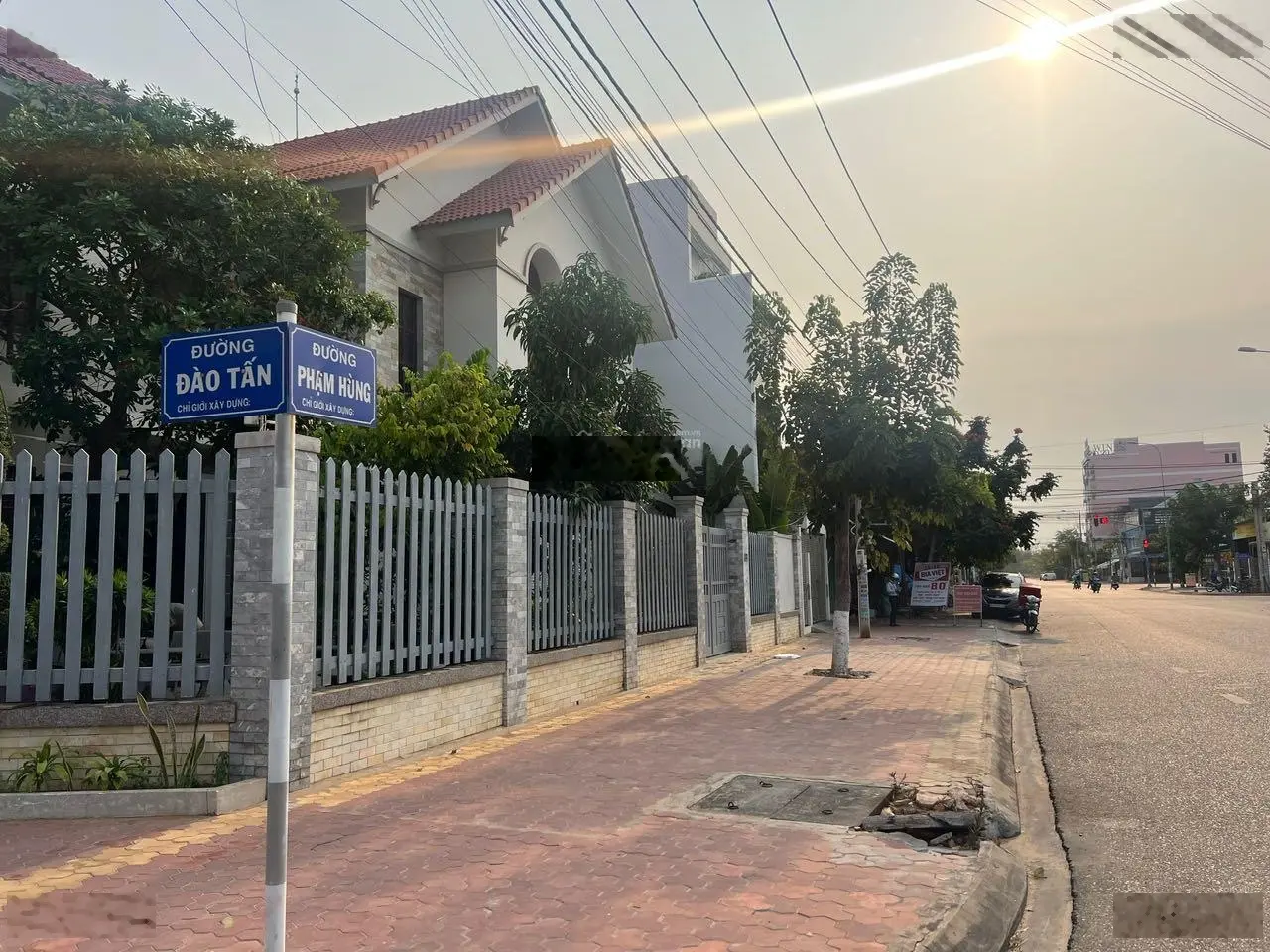 Cần bán lô góc 2 mặt tiền kinh doanh - Đào Tấn - Phạm Hùng ngay Lotte Phan Thiết giá rẻ