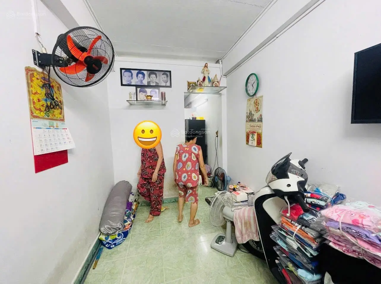Nhà bán giá rẻ chỉ 2.1 tỷ, hẻm xe hơi hơn 3,5m, Q. Bình Thạnh giáp Quận 1