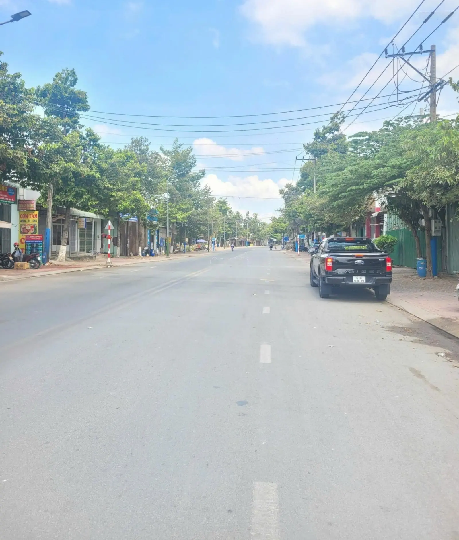 4ty330 TL ( 32 triêu/m2 ) Bán lô đất MT đường Bùi Thị Xuân p.Tân Bình Tp.Dĩ An