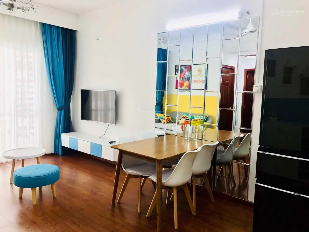 Cần bán chung cư Sacomreal-584 - Tân Phú. DT: 100m2, 3PN, 3WC. Giá: 3,3tỷ. Sổ LH 0907 909 *** Hùng