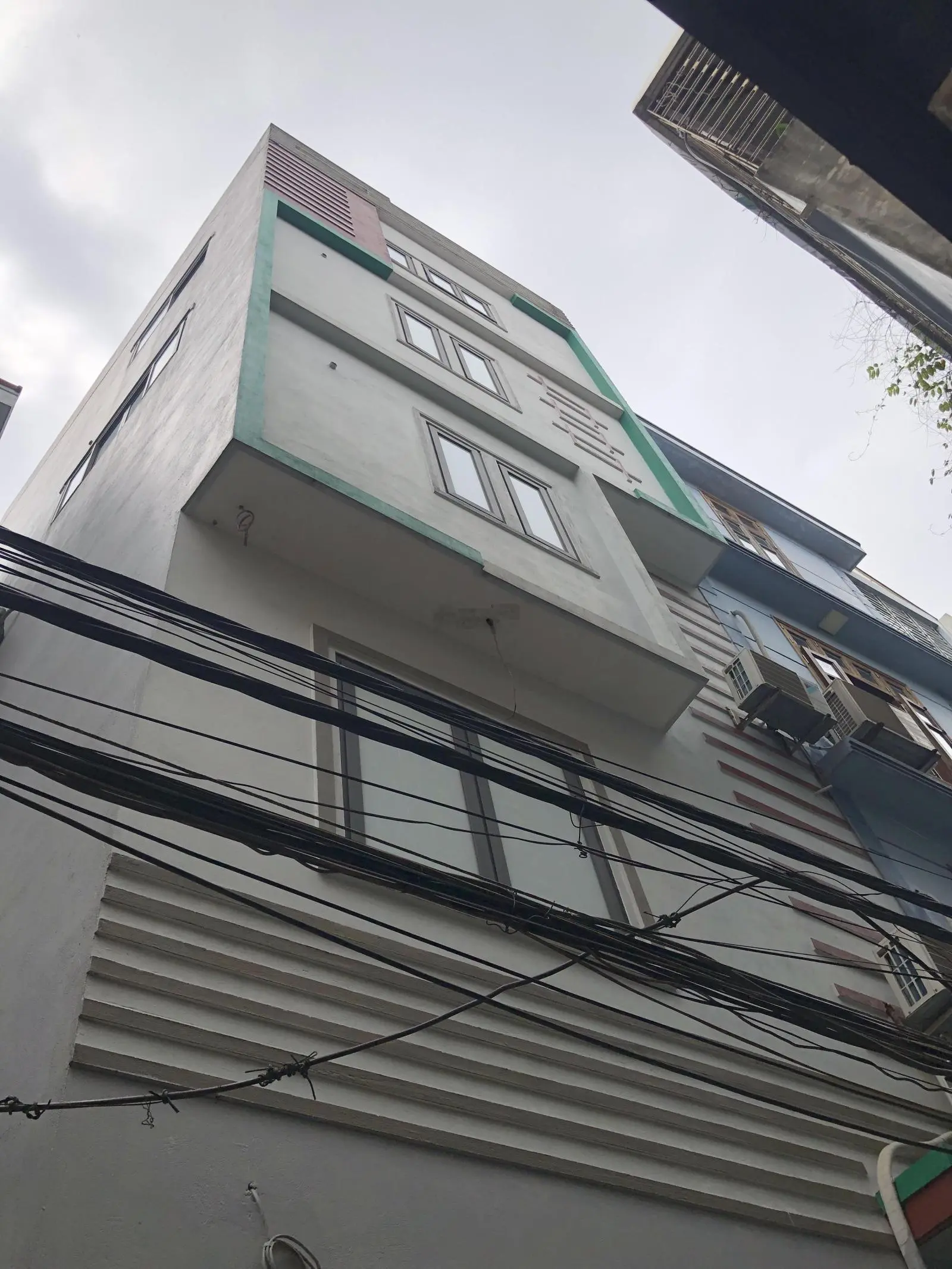 Bán gấp nhà riêng 6 PN, 4 WC tại Đường Tự Khoát cách oto 50m, Dt 40m2, Mặt tiền rộng, nở hậu