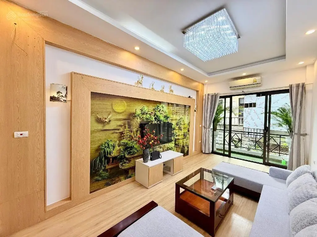 Nhà đẹp ở luôn - ô tô đỗ cửa - full nội thất - thoáng trước sau