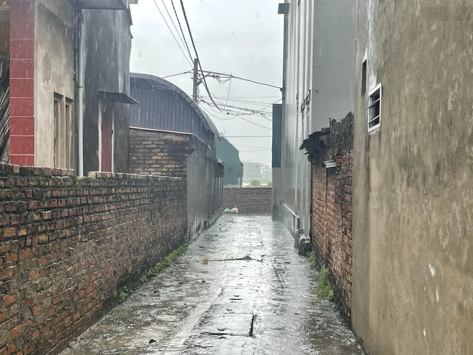 Bán 64m2 - Trung Oai - Tiên Dương - ngõ nông ô tô đỗ cửa - nhỉnh 3 tỷ