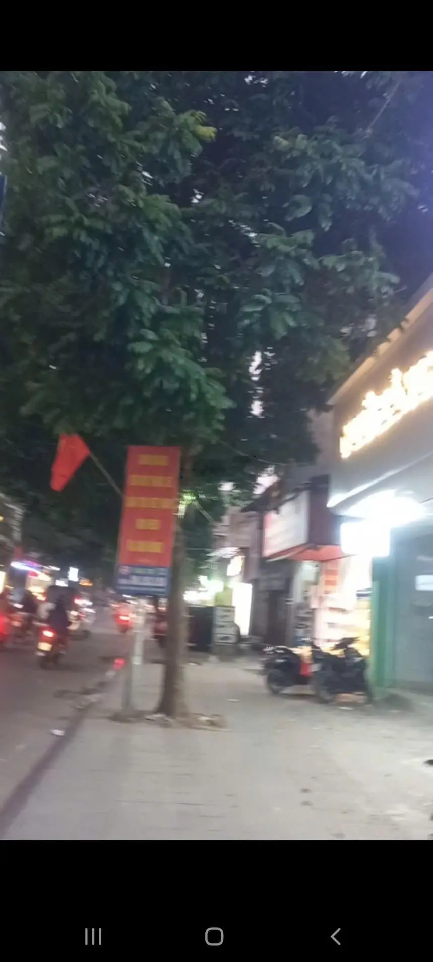 Nhà mặt phố Đản Dị kinh doanh vô đối 90m2x2T, 16.6 tỷ 0976 285 *** có thương lượng
