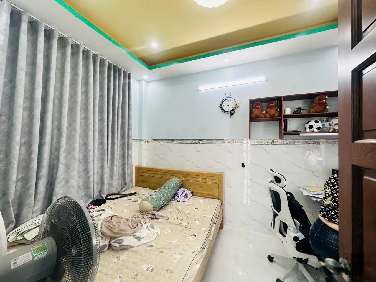 Bán nhà hẻm xe tải 4m Phan Huy Ích, P12, GV, 4 x 10m, 4 tầng, giá 4.25 tỷ TL