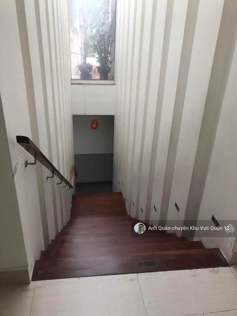 Biệt thự mặt tiền trung tâm Hóc Môn. 3 tầng. DT 10mx37m. 370m2. Đường nhựa 10m vỉa hè.Chỉ 17 tỷ