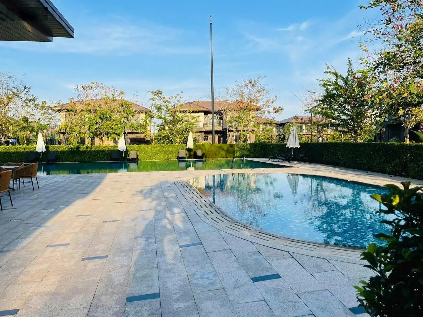 Bán biệt thự 600m2 giá đất khu đô thị phía Tây Sài Gòn. Giá từ 33tr/m2 rẻ hơn đất Quận 9