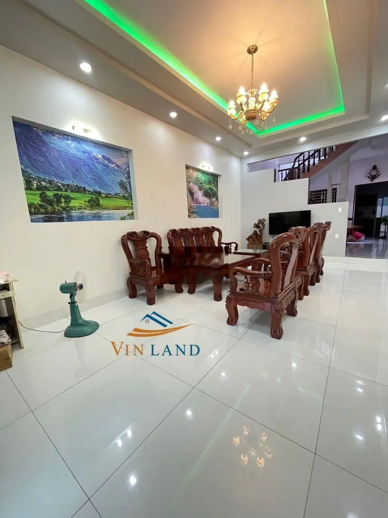 Bán nhà 1T1L gần ngay chợ Tân Phong mặt tiền đường lớn
