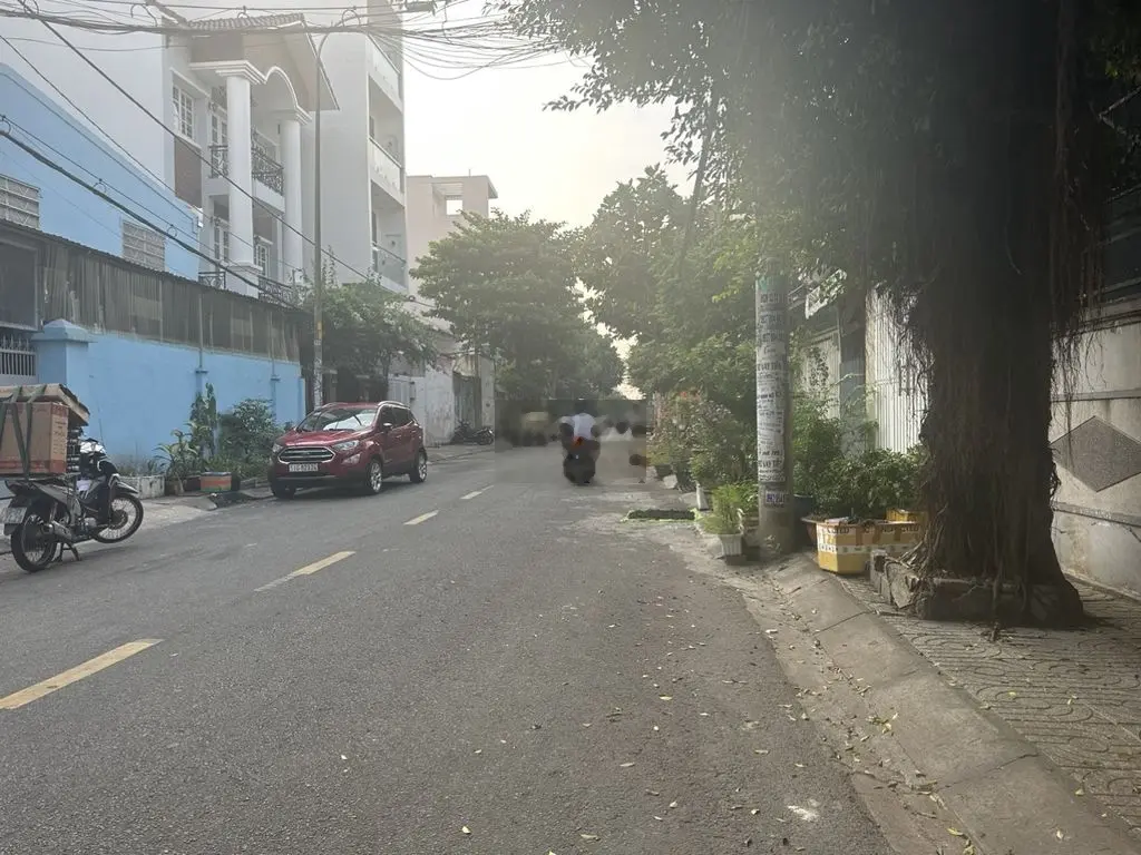 MT Trần Quang Quá , 6x21.5 trệt lầu đúc đường 12m