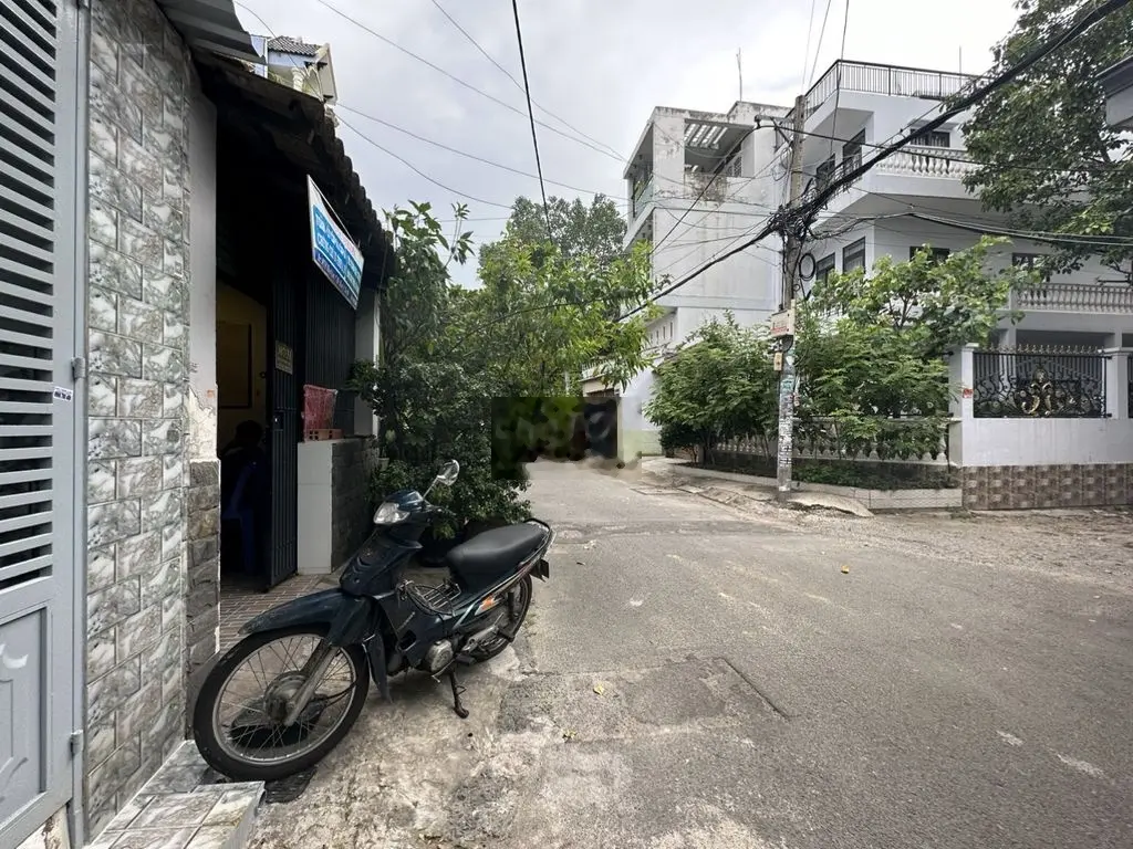 137/ Thoại Ngọc Hầu , 3.25x8 , trệt lầu