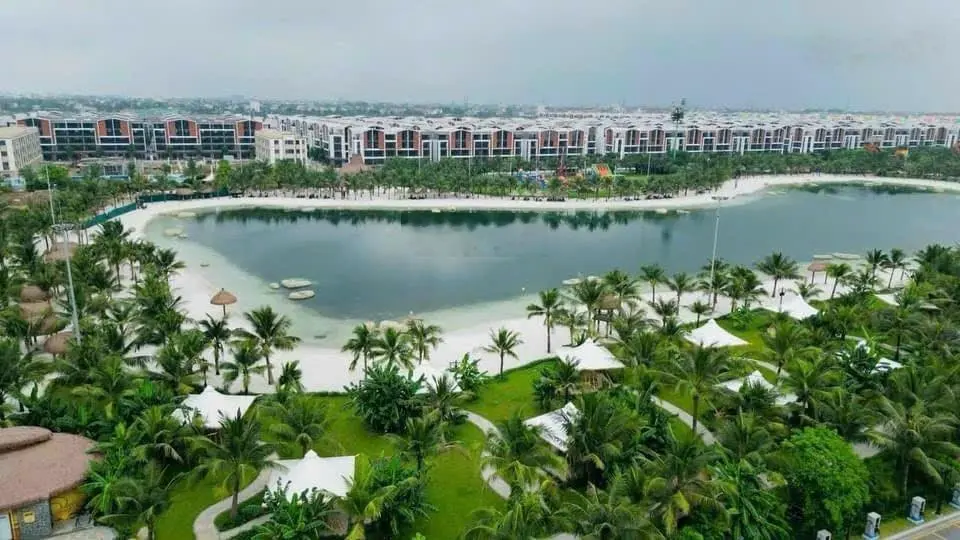 Cần tiền bán gấp căn xẻ khe Thời Đại 90m2, gần tòa văn phòng, công viên bể bơi, chung cư Masteri