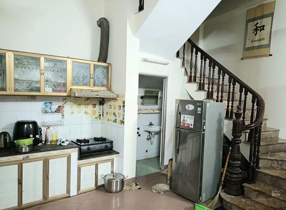 Nhà 4 tầng 51m 3 bước ra đường oto tránh ,hồ Mỗ Lao ,hàng xóm làng Việt Kiều Châu Âu .