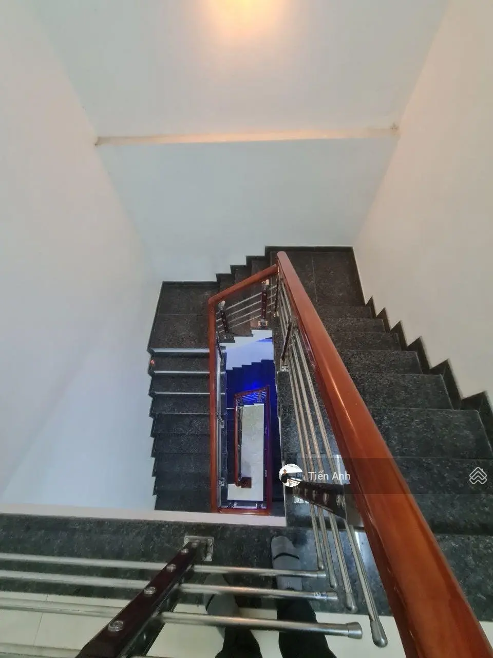 Bán gấp nhà 3 tầng mới P. Quảng Thành