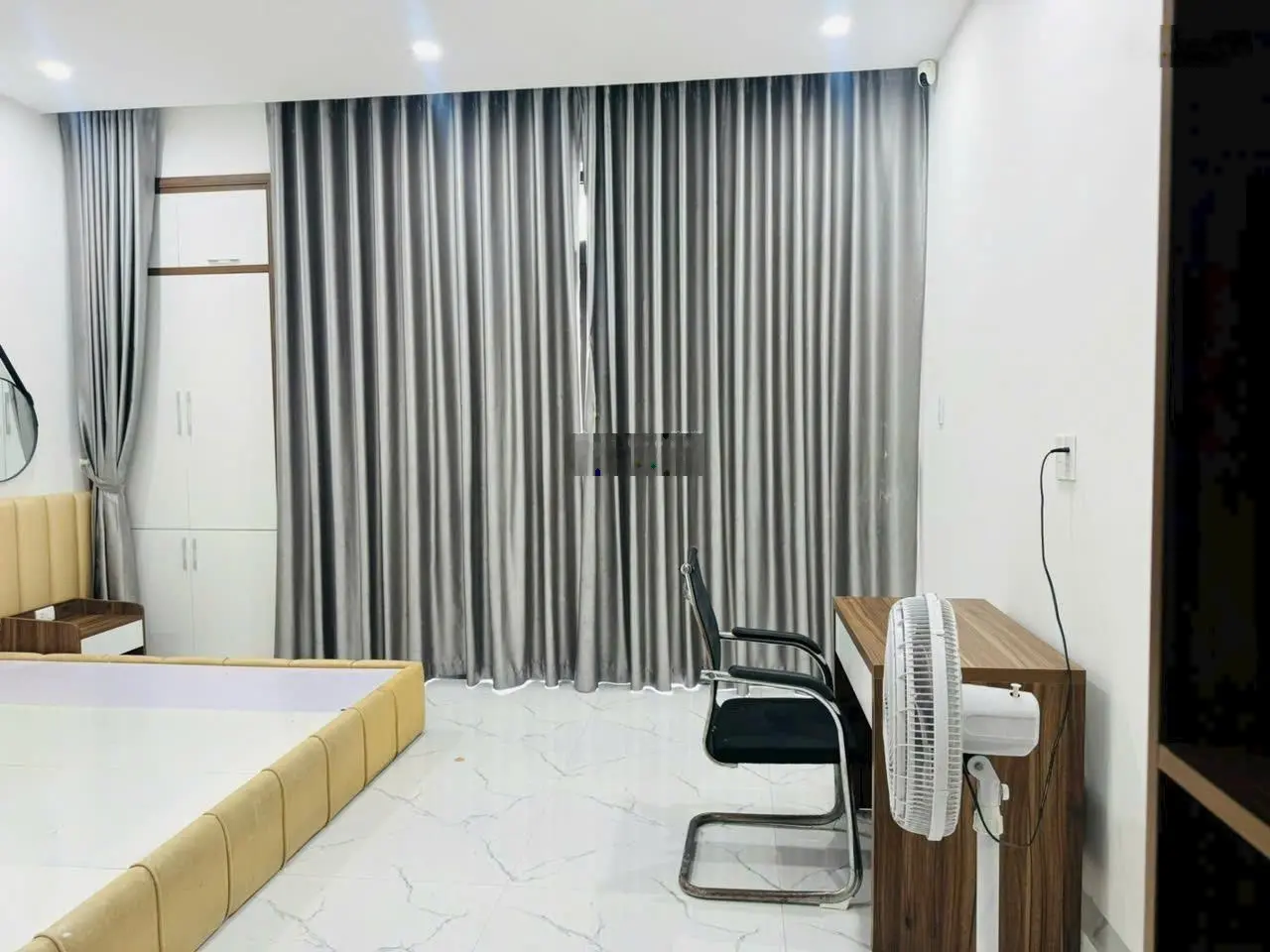 Nhà 3 tầng full nội thất MT Trần Kim Xuyến - Hòa Xuân