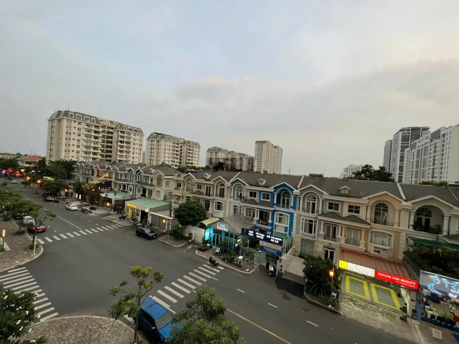 Cần bán gấp căn hộ The Grande (M5) - Midtown siêu rộng-DT 140m2 căn góc giá 10.2 tỷ. LH 0933 233 ***