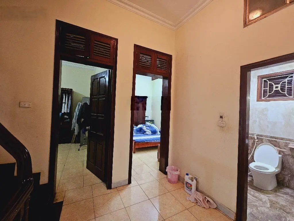 Bán biệt thự - lạc long quân - tây hồ - gara ô tô vào nhà - 15m ra phố - sát hồ tây - ngõ thông