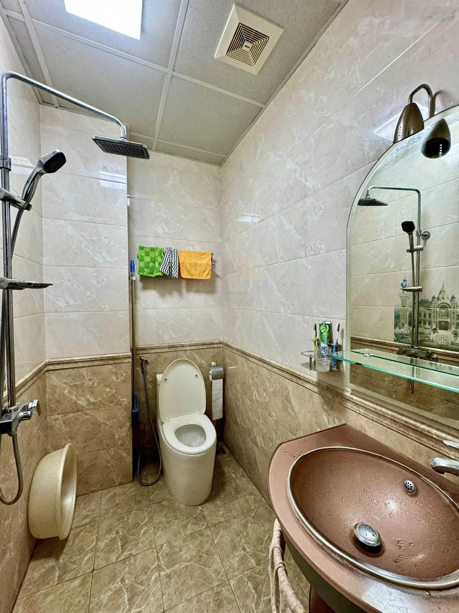 Hiếm! Biệt thự đẳng cấp thượng lưu, KĐT Văn Phú Hà Đông. Lô góc 226 m2, 4 tầng, giá 68.2 tỷ