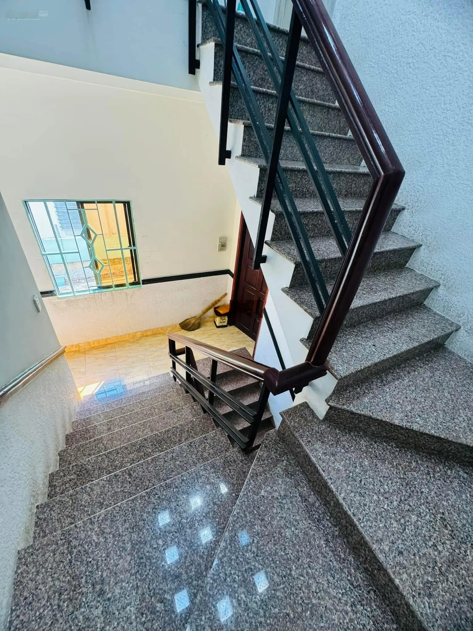 Giá đầu tư - chỉ 8.6 tỷ TL - Quận 6 - khu phân lô Bình Phú - 5 tầng - 56m2 - 4*16 - 4PN - sổ vuông
