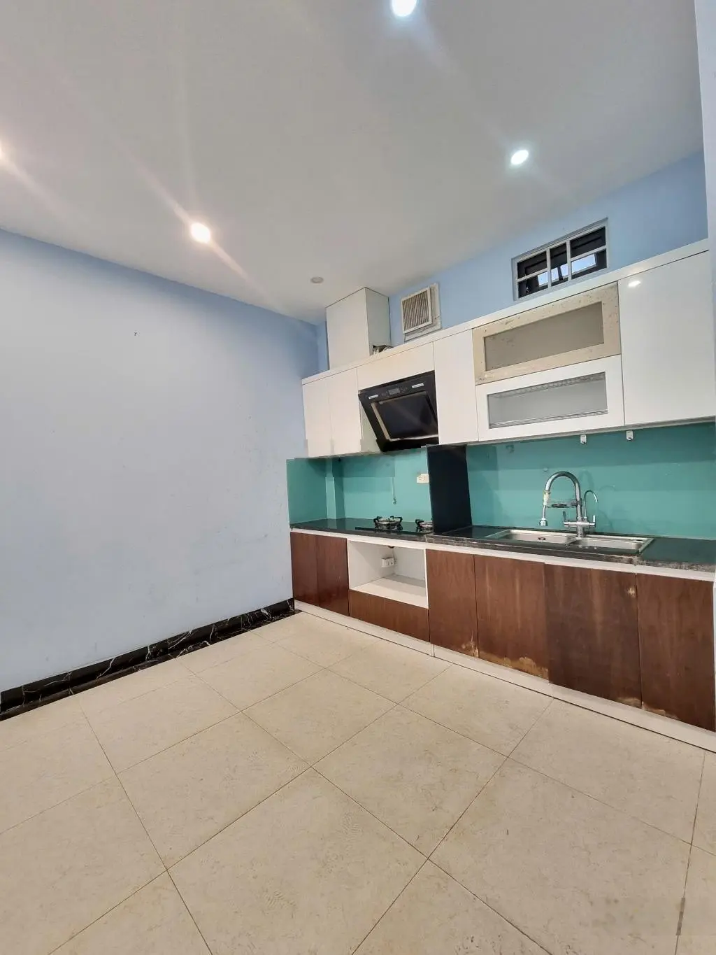 Nhà đẹp Ngọc Thuỵ - oto tránh - lô góc - ngõ thông - gần phố - kinh doanh 40m2 x 4tầng x 5,3 tỷ