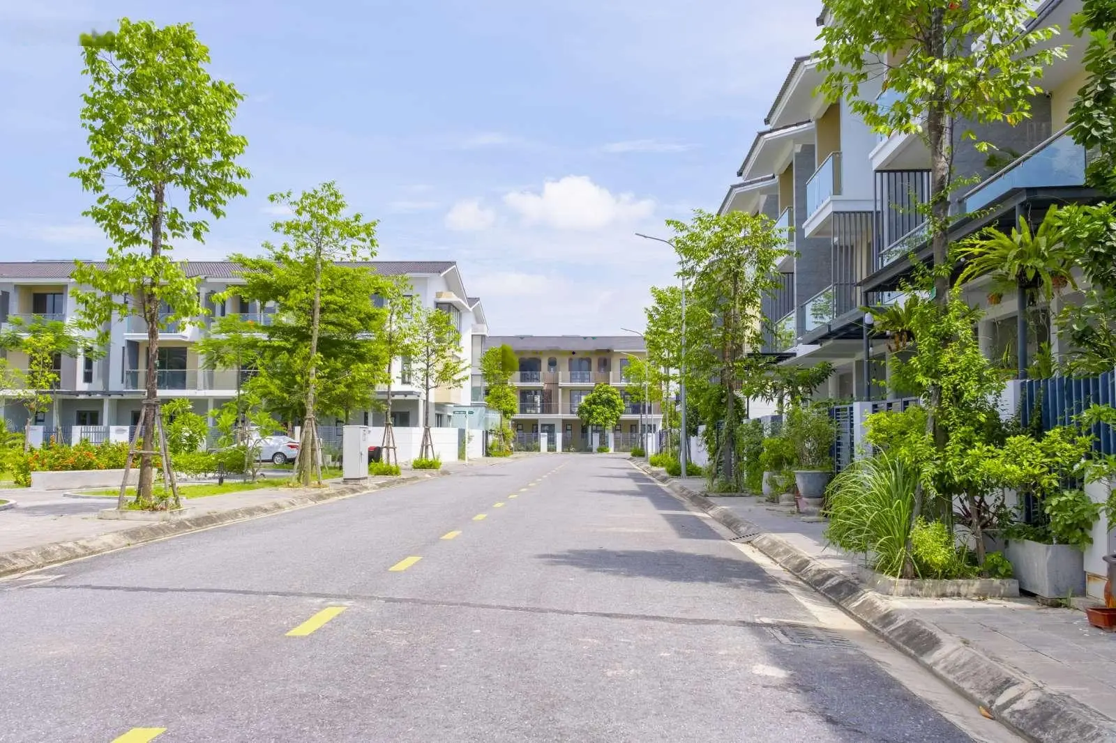 Bán nhà phố Belhomes 3 tầng đón sóng cầu Nguyễn Trãi và Vin Vũ Yên chỉ 3tỷ9