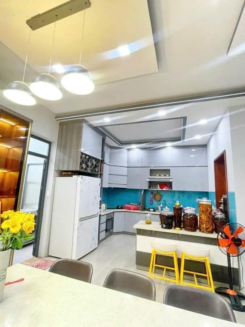 BÁN BIỆT THỰ SỐ 6 ĐƯỜNG SỐ 4 TẤN TRƯỜNG- QUẬN 7 gần bên triển quốc tế SECC