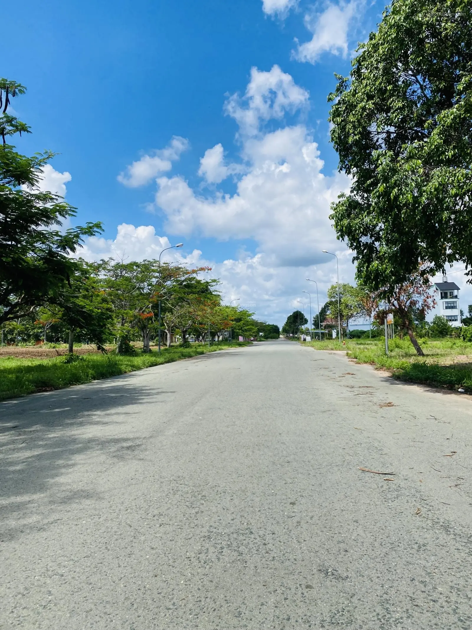 Cần bán nhanh nền đất mặt đường 35m (D1) 210m2 trong dự án HUD tại xã Phước An Long Thọ, Nhơn Trạch