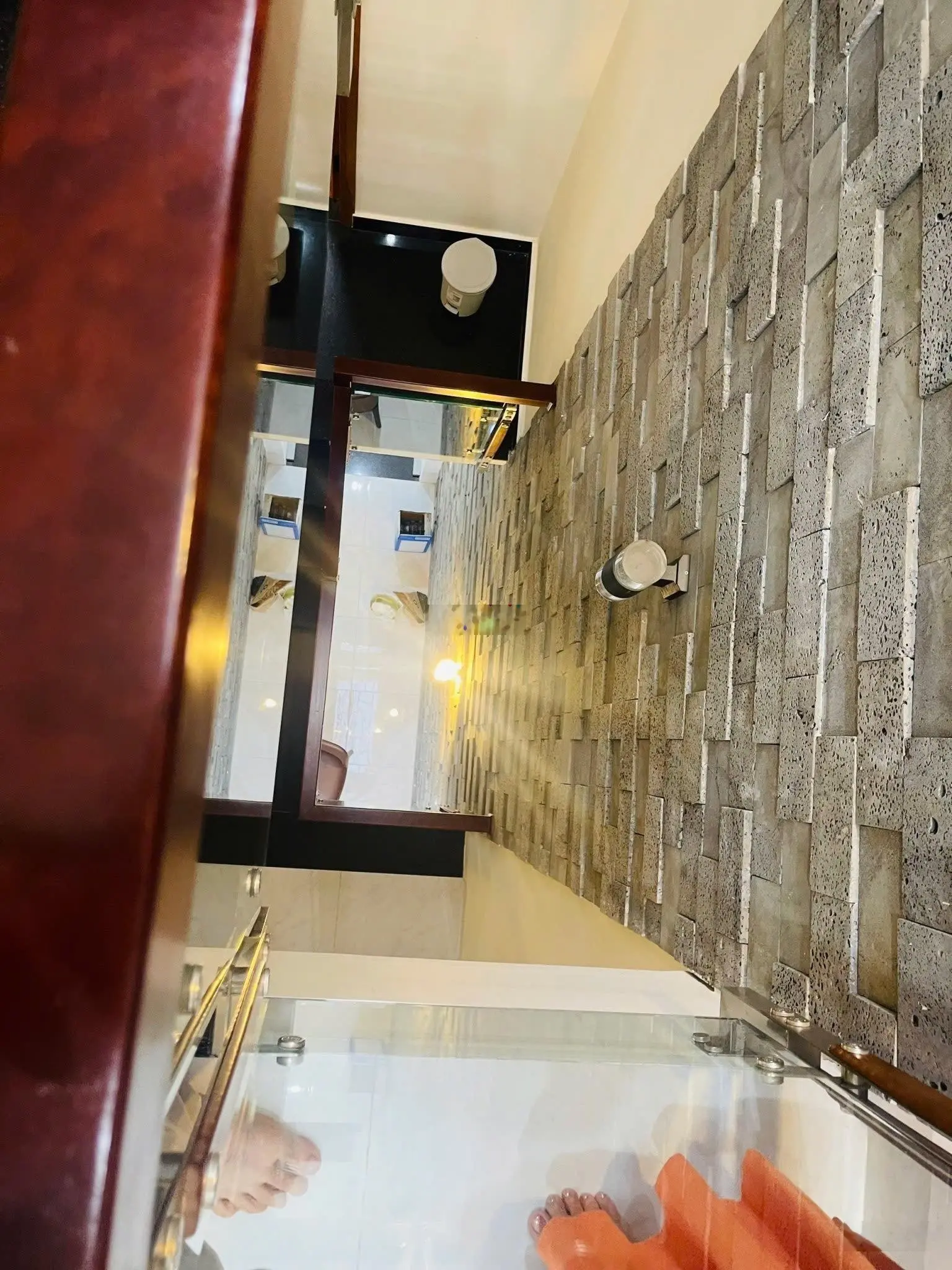 Nhà 3 tầng mới đẹp mặt tiền đường Lê Thanh Nghị gần Phan Đăng Lưu trục đường kinh doanh sầm uất