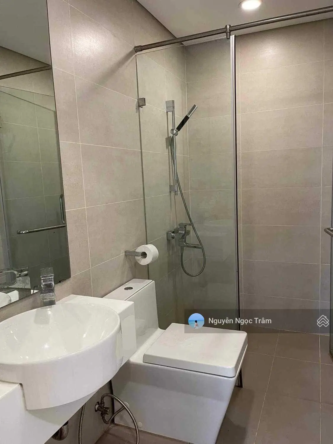 Chính chủ bán gấp căn hộ Masteri Millennium - Quận 4, DT 68m2, 2PN - 2WC full NT giá 1 tỷ 500 triệu