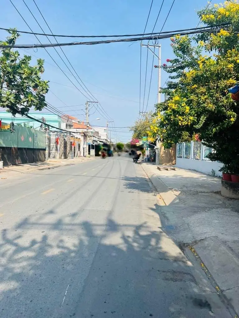 Bán nhanh lô đất nằm trên mặt tiền đường Hoàng Phan Thái gần trường THCS Bình Chánh diện tích 250m2