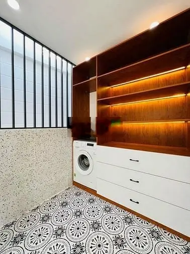 Bán căn nhà 48m2 hẻm Trần Quốc Thảo, Phường 6, Q 3, giá 3 tỷ 550, SHR.