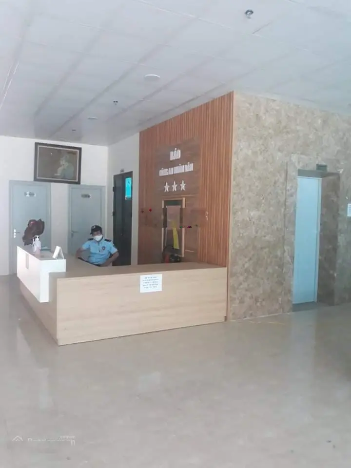 Cần bán chung cư Báo Công An gần sân bóng BCA mặt đường Nguyễn Xiển diện tích: 104 m2