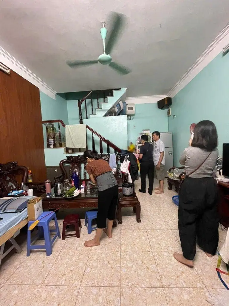 Bán nhà mặt ngõ Trương Định ngõ rông rãi