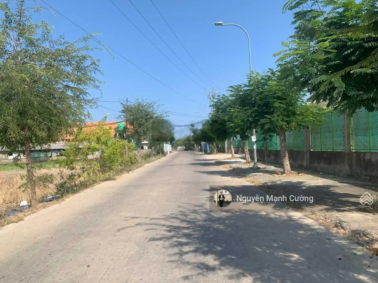 BÁN 500M2 VƯỜN, CAM KẾT RẺ NHẤT CẦN GIUỘC, MT đường 18m, cách SG CHỈ 28 phút xe hơi